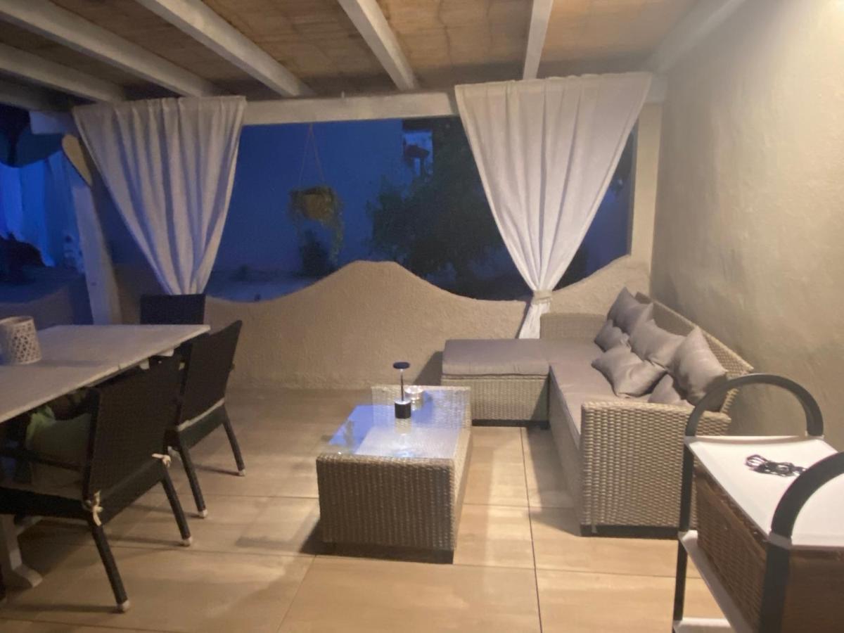 Willa Casa Teresa Porto Pino Zewnętrze zdjęcie