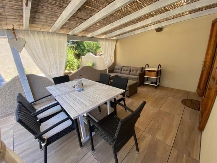 Willa Casa Teresa Porto Pino Zewnętrze zdjęcie
